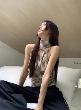 韩系辣妹v领挂脖格子吊带背心女夏季新款设计感小众修身收腰上衣