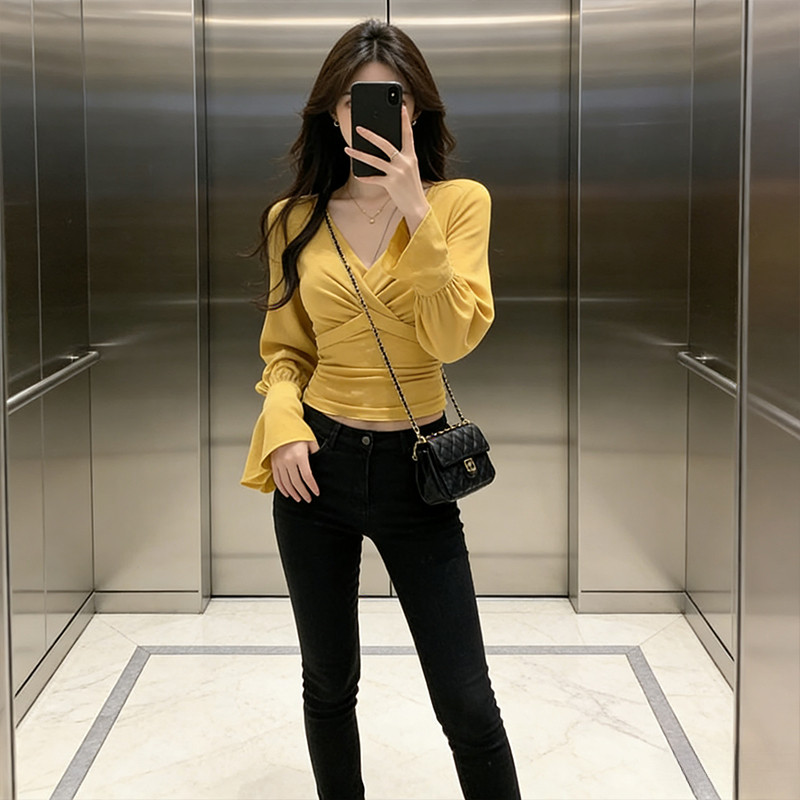 设计感小众交叉V领喇叭长袖T恤女装2026春季收腰显瘦内搭打底上衣,女装/女士精品,T恤,淘宝优惠券,粉丝福利购,淘宝优惠卷