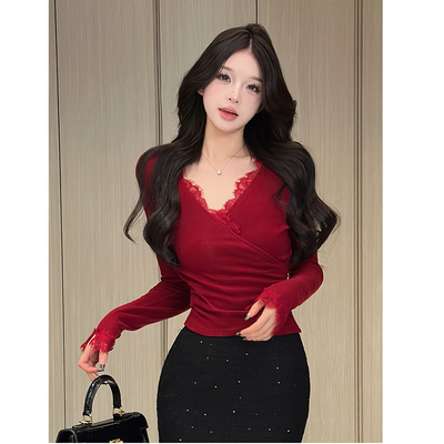 纯欲辣妹蕾丝花边深V领长袖T恤