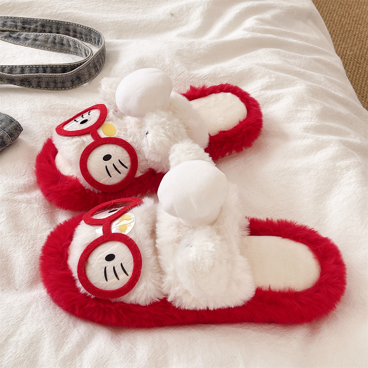 可爱眼镜KT猫毛毛拖鞋女冬季室内居家静音防滑毛绒保暖一字棉拖鞋