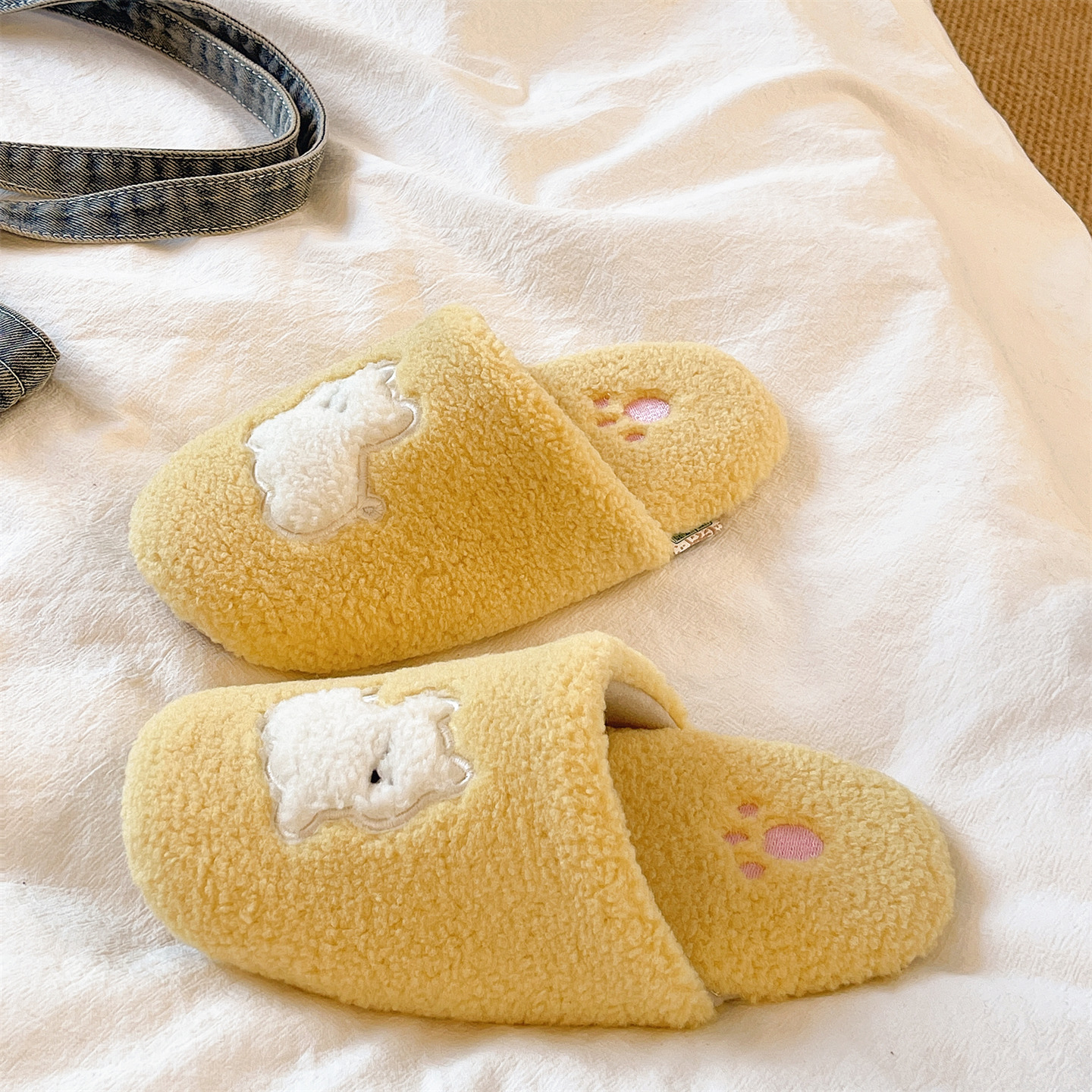 可爱小狗毛毛拖鞋女冬季居家室内包头保暖加绒静音防滑月子棉拖鞋