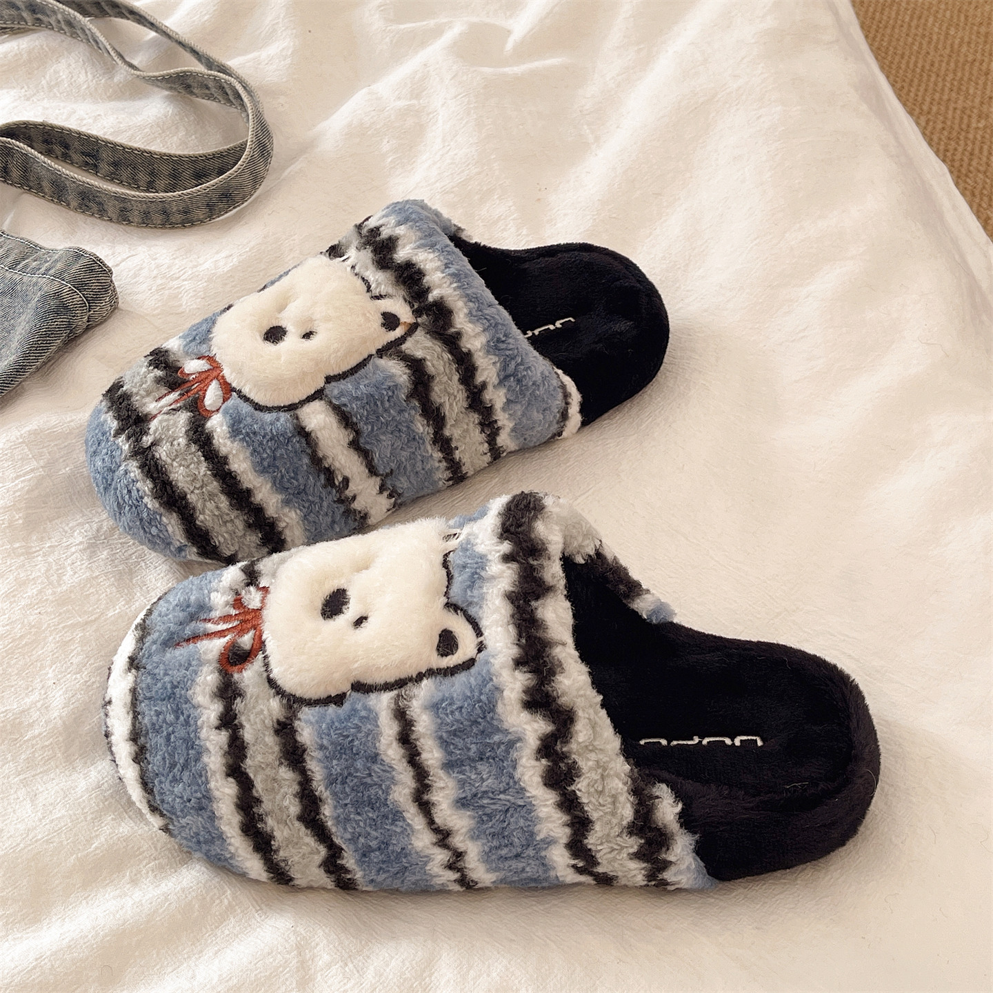 毛毛拖鞋女冬季新款居家室内防滑厚底加绒保暖可爱狗狗棉拖鞋外穿