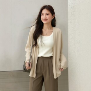 外搭开衫大码胖mm200斤初秋毛衣外套百搭韩版显瘦针织女装