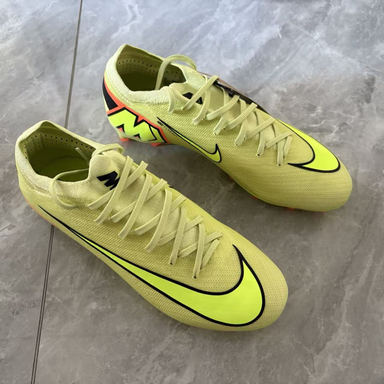 Nike/耐克 刺客16次高端AG-Pro短钉成人训练足球鞋男 FQ8684-300