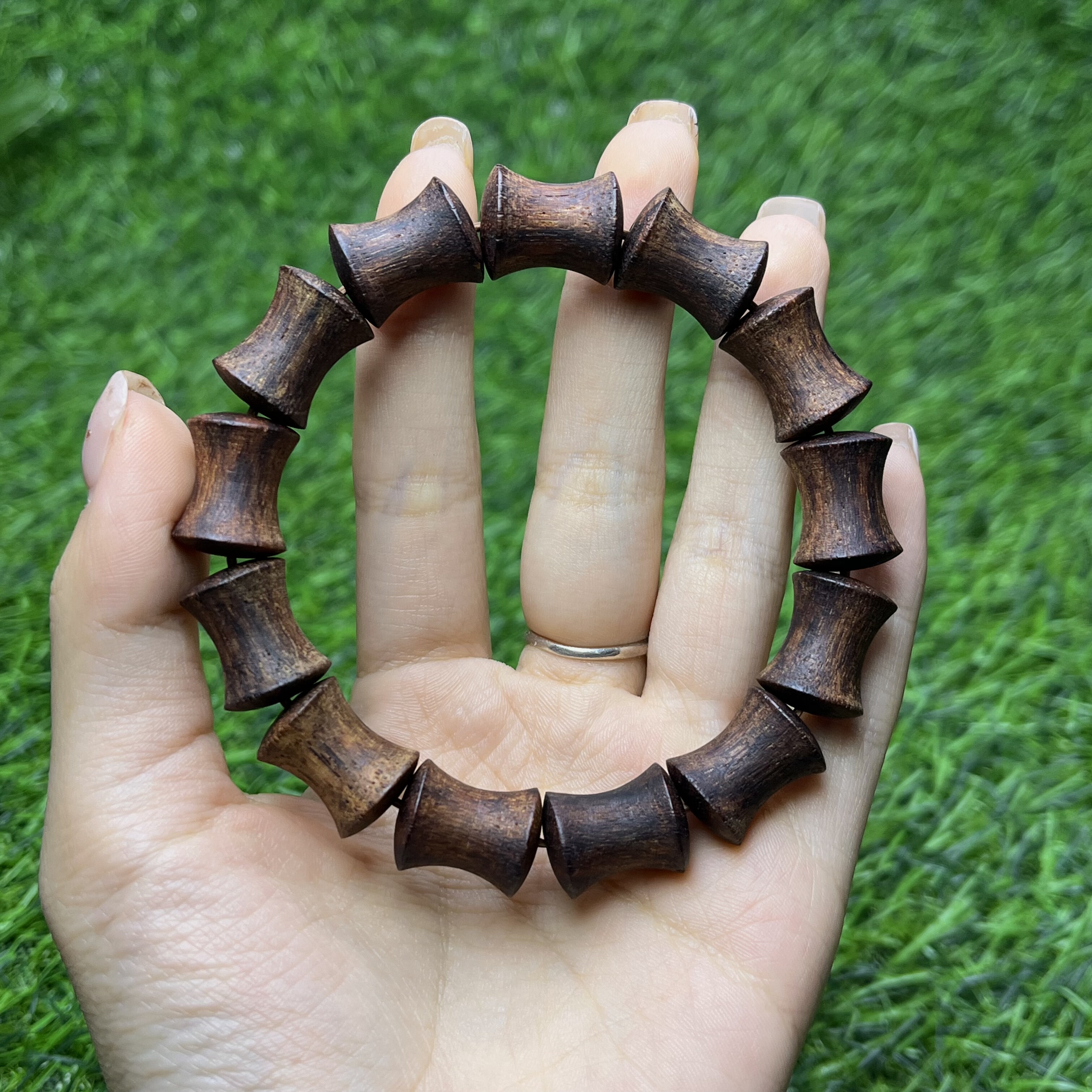 天然小叶降真香手串1.7*1.3竹节珠爆香级暗黄油高端软糖麻丝猫推