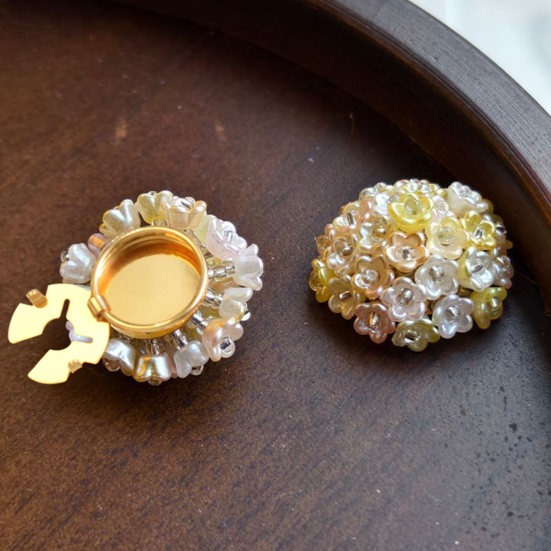 手工编织铃兰花花球绣球花朵时尚衬衣袖扣纽扣盖领扣乌龟扣纽扣套