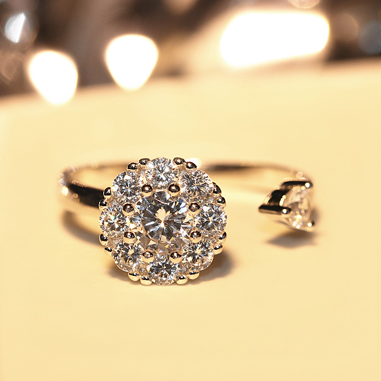S VIBRATO ROTATING RING FEMALE NET RED TIDE SIMPLE FASHION PERSONALITY OPENING INDEX FINGER DIAMOND RING COMES TO WORK
