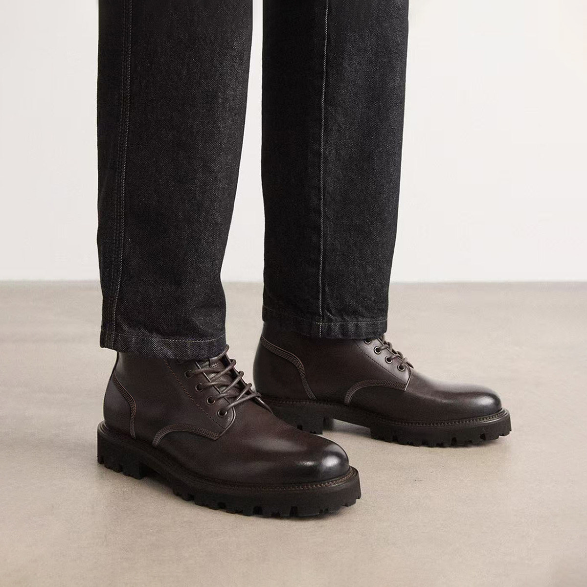 皮靴男士2025秋冬真皮厚底工装靴青年圆头户外靴子系带高帮马丁靴,流行男鞋,马丁靴,淘宝优惠券,粉丝福利购,淘宝优惠卷