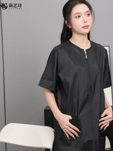 Простая парикмахерская ассистент ассистент, парикмахерские волосы, работник работника, горячее покрытие для волос, небольшая и средняя