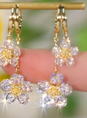 超闪锆石花朵黄色花蕊耳扣耳环女春日流行网红百搭耳饰2023新款潮