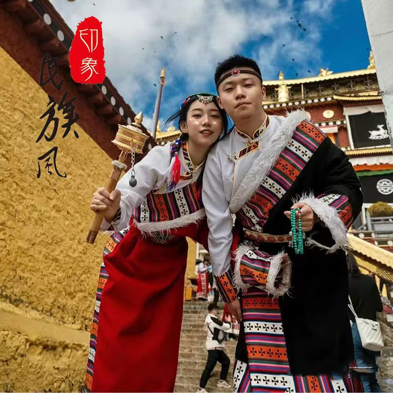出租新款藏族服装男女贵族藏袍旅游少数民族风写真藏式舞蹈演出服