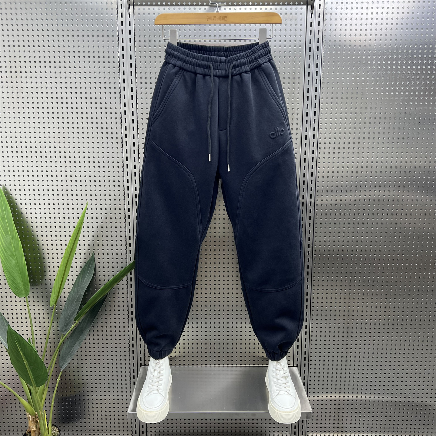 2025秋冬新款潮流痞帅哈伦裤男士宽松束脚运动裤时尚百搭休闲卫裤