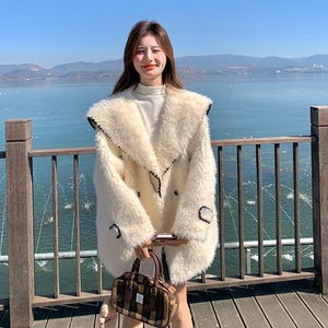 白色学院风海军领羊羔毛外套女冬新款韩系加厚减龄气质皮毛一体图片