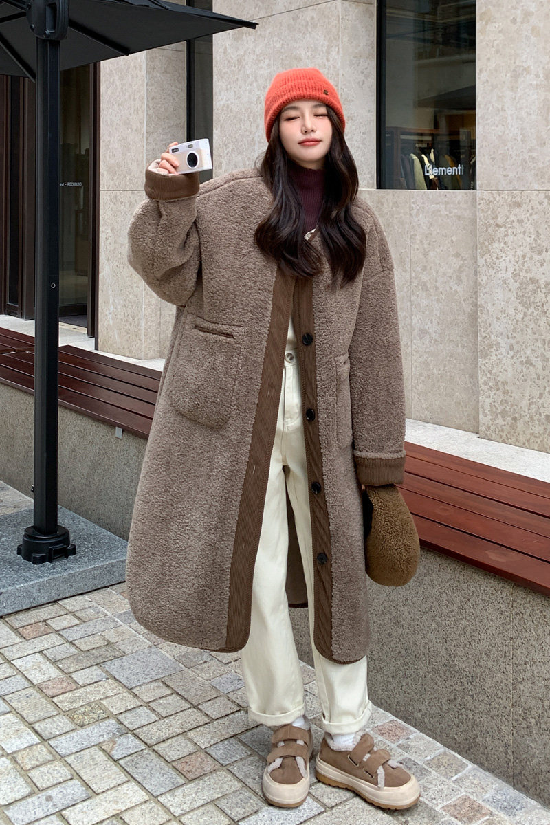 现货2025冬季加厚皮毛一体羊羔毛外套708-P185-K278,女装棉衣/棉服,2C007