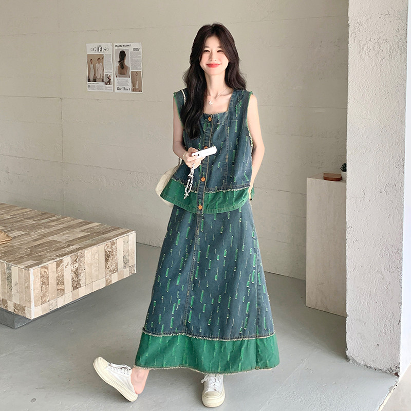 小众设计款拼色牛仔套装女2025夏季新款马甲半身裙白色T恤三件套,女装套装/套裙,2C007