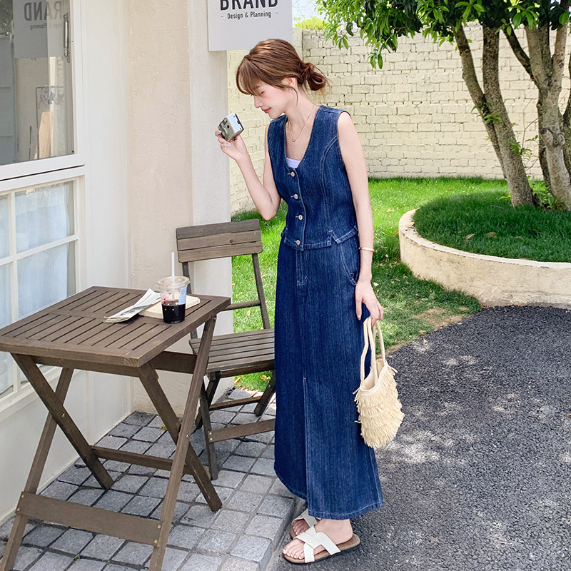 设计感小众时尚牛仔马甲套装裙女2025夏新款轻熟显瘦半身裙两件套,女装套装/套裙,2C007