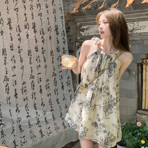 夏季新中式挂脖碎花短裙连衣裙