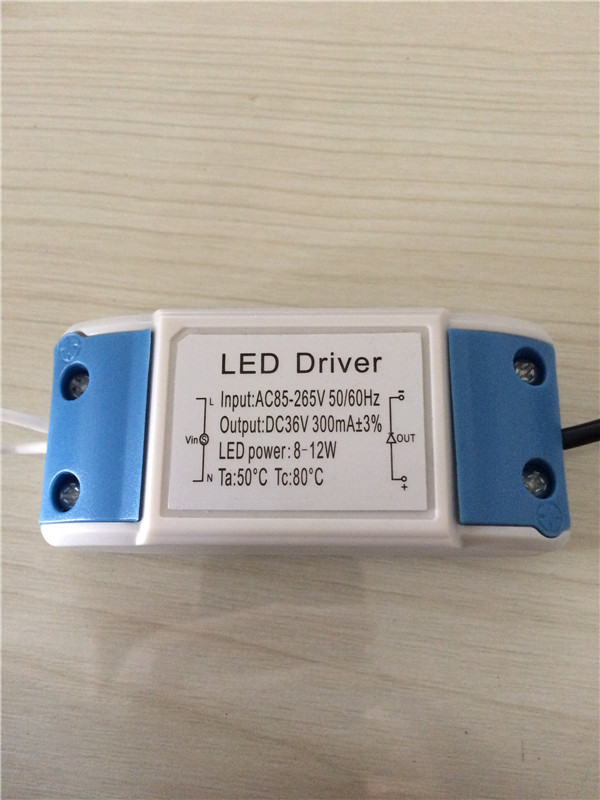 LED驱动电源 AC85-265V DC36V 300mA±3% 8-12W