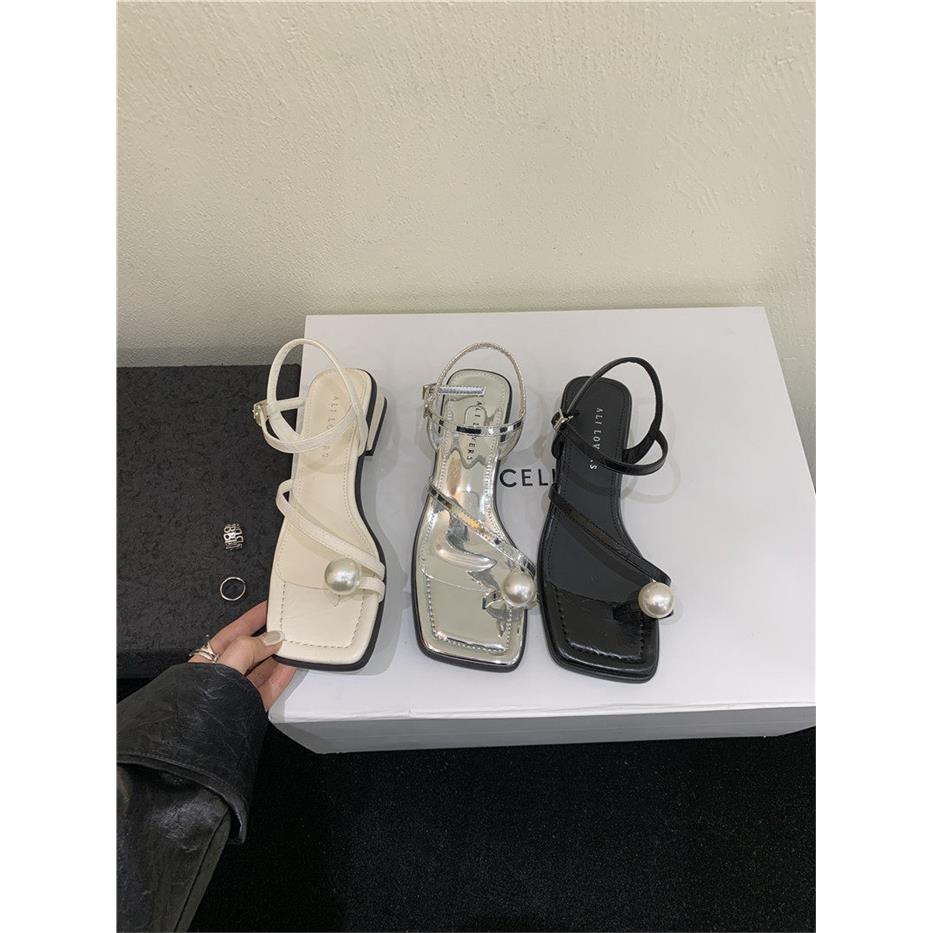 粗跟珍珠套趾凉鞋女鞋银