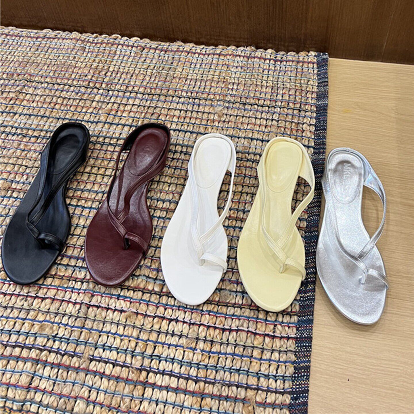 法式低跟套趾拖鞋女夏外穿2026新款设计感小众凉鞋度假人字拖鞋女