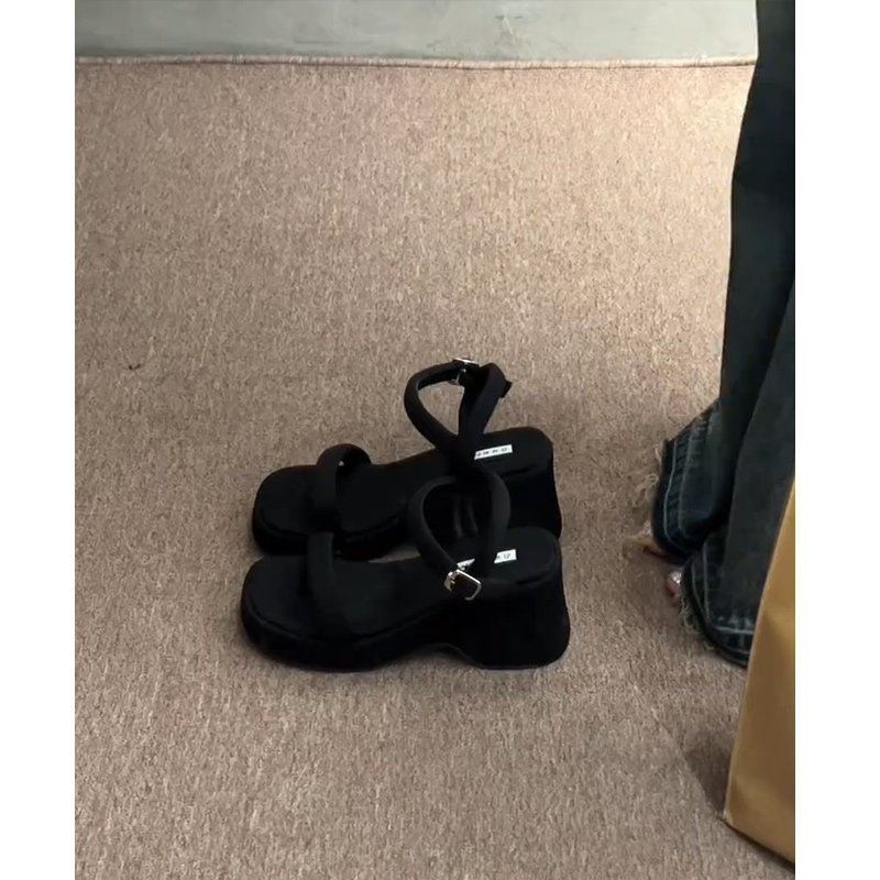 羊皮版~甜酷辣妹风厚底凉鞋女夏外穿小个子增高一字拖鞋黑色凉拖