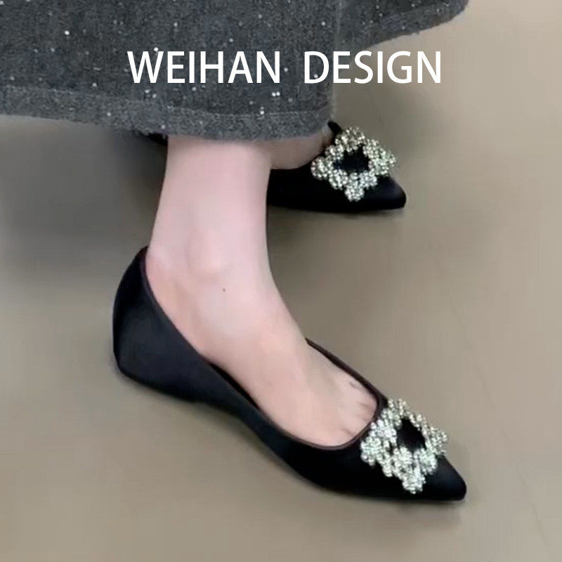 羊皮版！尖头绸缎水钻平底单鞋温柔浅口瓢鞋配裙子内增高晚晚鞋