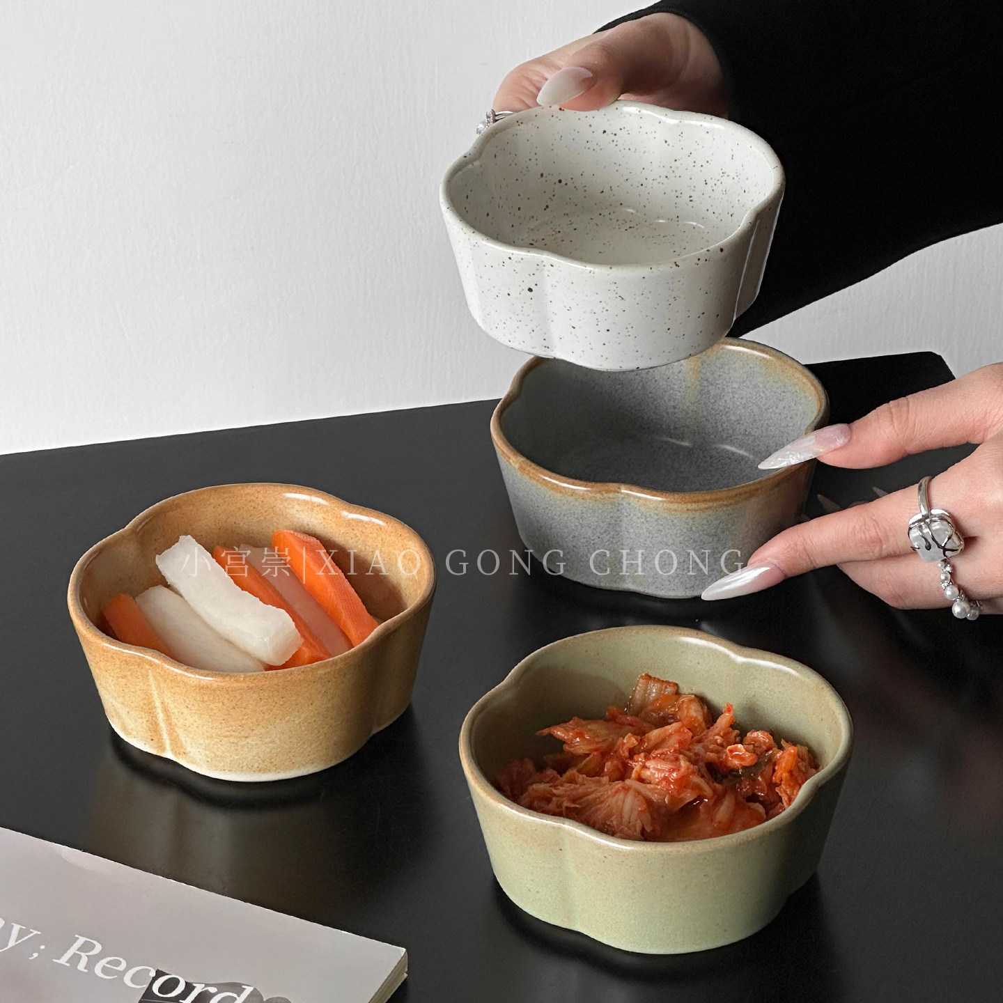 高级感花瓣窑变陶瓷碗凉菜调料碗