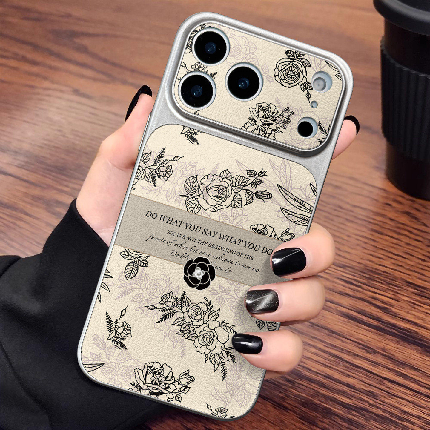 适用于苹果17promax手机壳新款素皮线条花朵套全包大视窗高级感网红13简约14外iphone15防摔16pro软