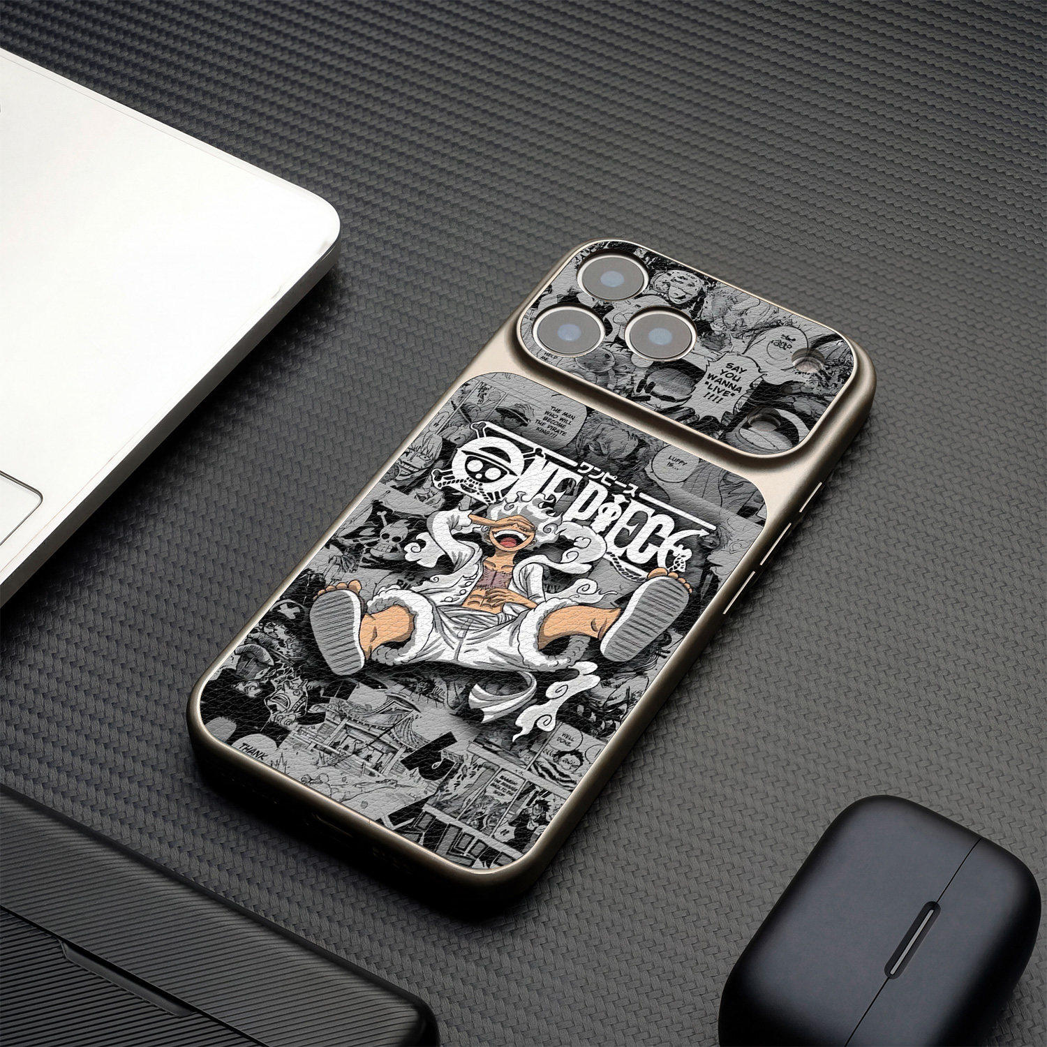 卡通路飞适用于iPhone17PM手机壳男款皮质大视窗苹果16promax防摔全包1514plus电镀银边13pro动漫高级感壳