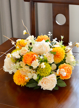 圆形酒店餐桌中间摆花餐厅圆桌桌花宴会装饰花艺会议室桌面摆件花