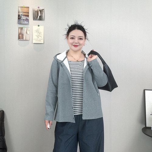 大码假两件连帽卫衣女休闲短外套