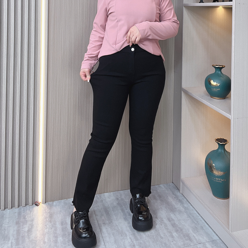 2023大码显瘦百搭薄绒微喇叭裤女