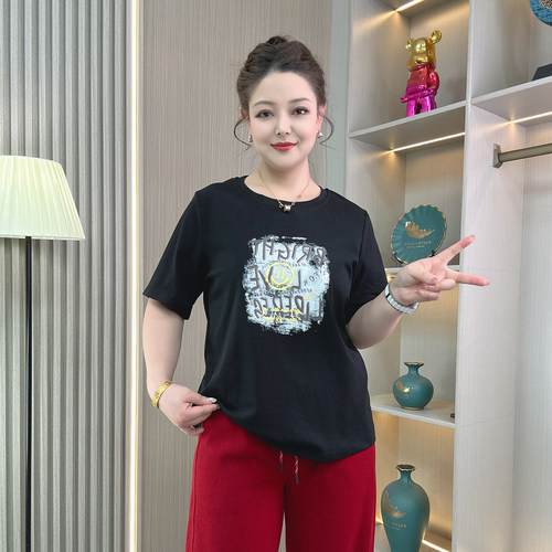 大码字母印花短袖T恤女百搭上衣