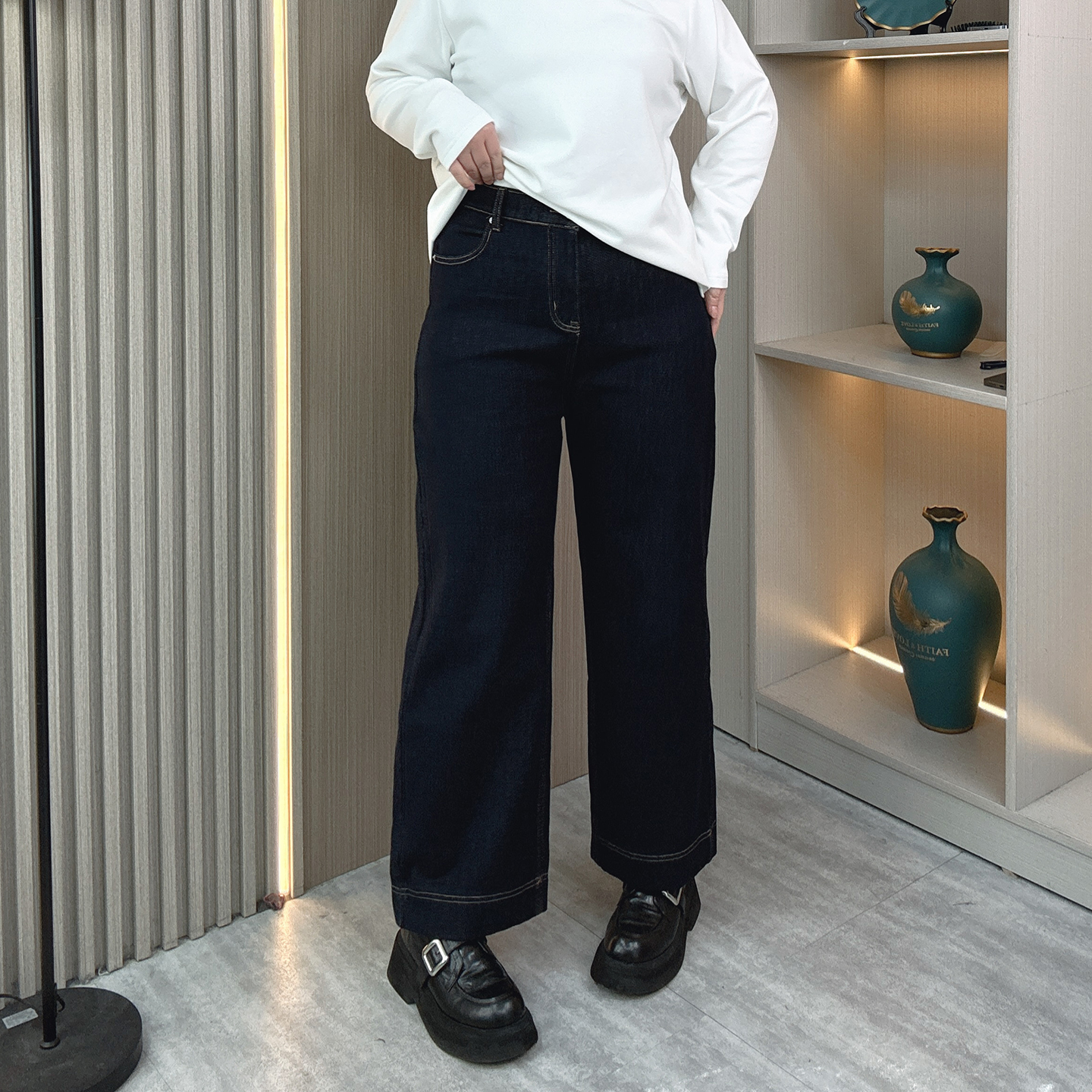 秋冬加绒深蓝色弹力直筒牛仔裤女