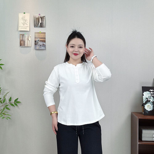 大码女装小V领纽扣长袖T恤打底衫