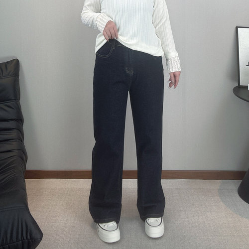 大码高腰直筒牛仔裤女刺绣休闲裤