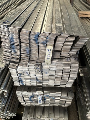 Q235B国标热轧扁铁条 避雷热镀锌扁钢40*4 25x4 扁铁30*3接地母线