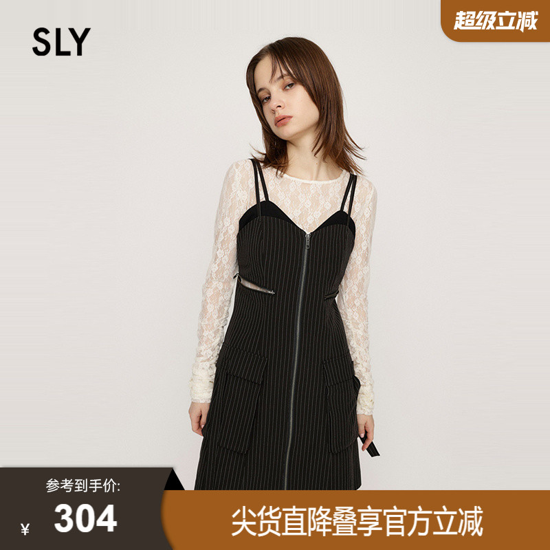 收腰设计采用立体剪裁技术  精准贴合身形