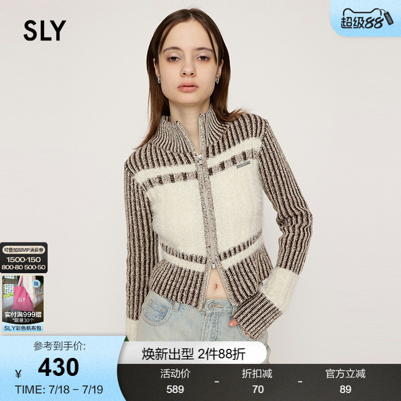 采用撞色设计  拉链设计方便穿脱