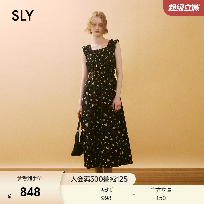 小碎花设计更显俏皮  无袖宽肩带设计
