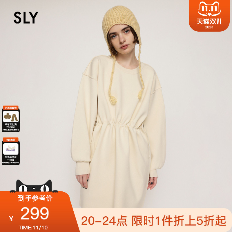 SLY 冬季新品圆领抽绳收腰落肩宽松休闲连衣裙030FAZ73-3970