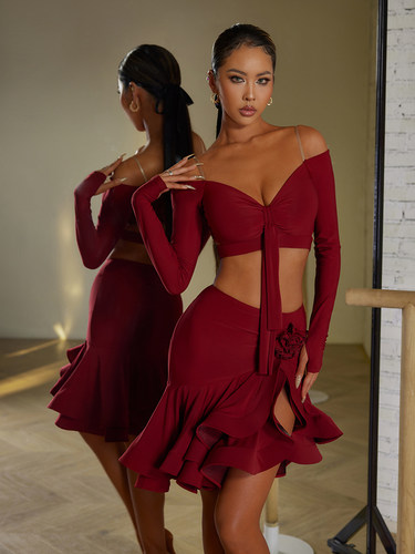 ZYM【热红酒颂歌】一字领上衣高级感拉丁舞练功服女带胸棉23116