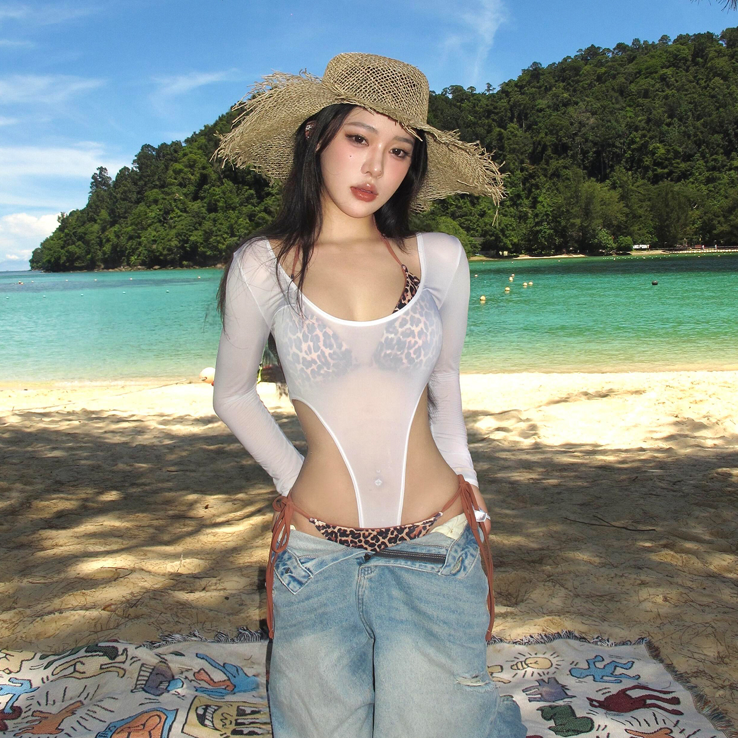 范安迪连体比基尼性感泳衣女