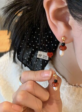 复古红色耳环女宫廷风 2026年新款淡水珍珠耳钉女 小众中式耳饰