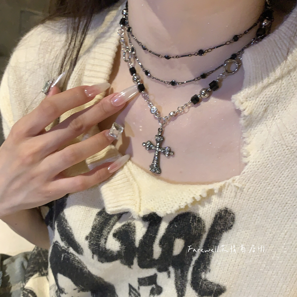 项链女款2024新款ins高级暗黑辣妹十字架吊坠项链锁骨链万圣节