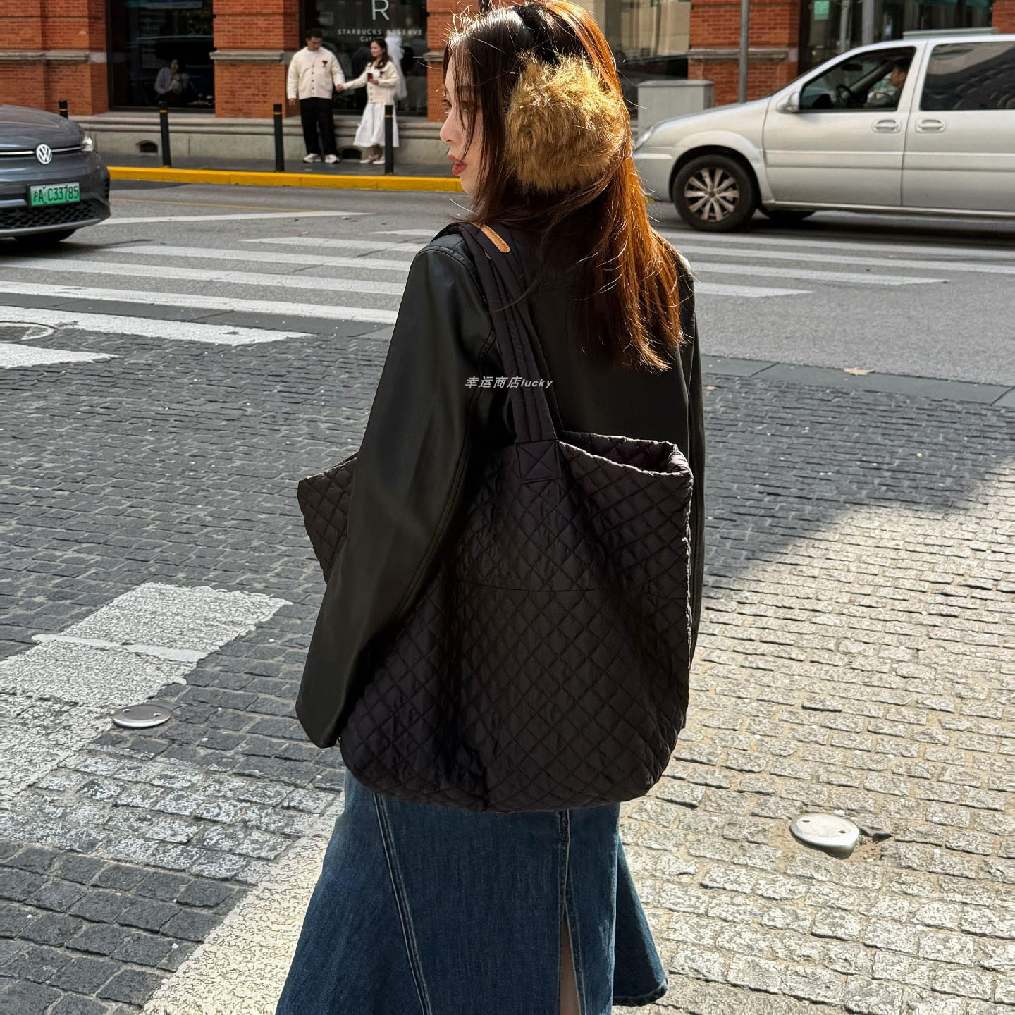 简约菱格绗棉大容量单肩包托特包图片