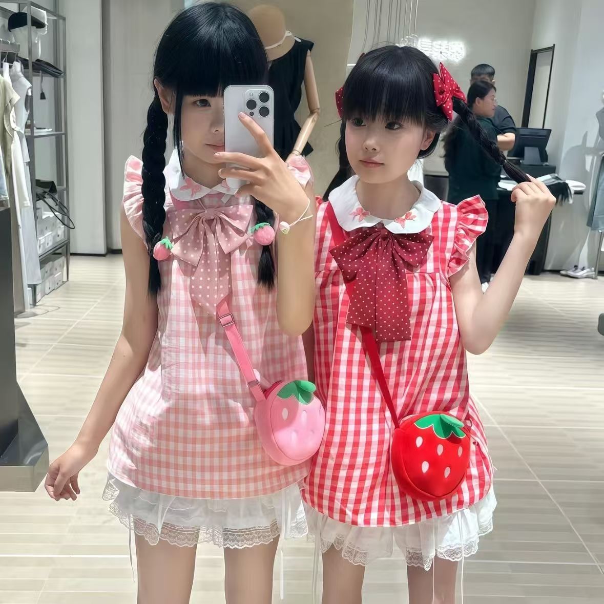 清新小飞袖闺蜜双子款粉色格子甜美连衣裙裙子女夏季新款格子裙