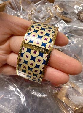 欧美外贸库存尾货孤品处理不退换品牌老货牌子货镀真金花纹手镯女