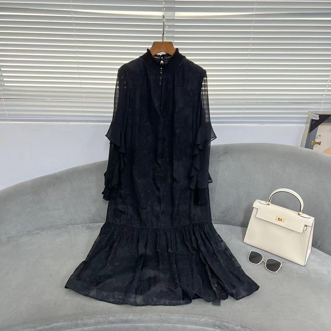 【花滿林】新款荷叶袖重工刺绣时尚气质桑蚕丝连衣裙63913