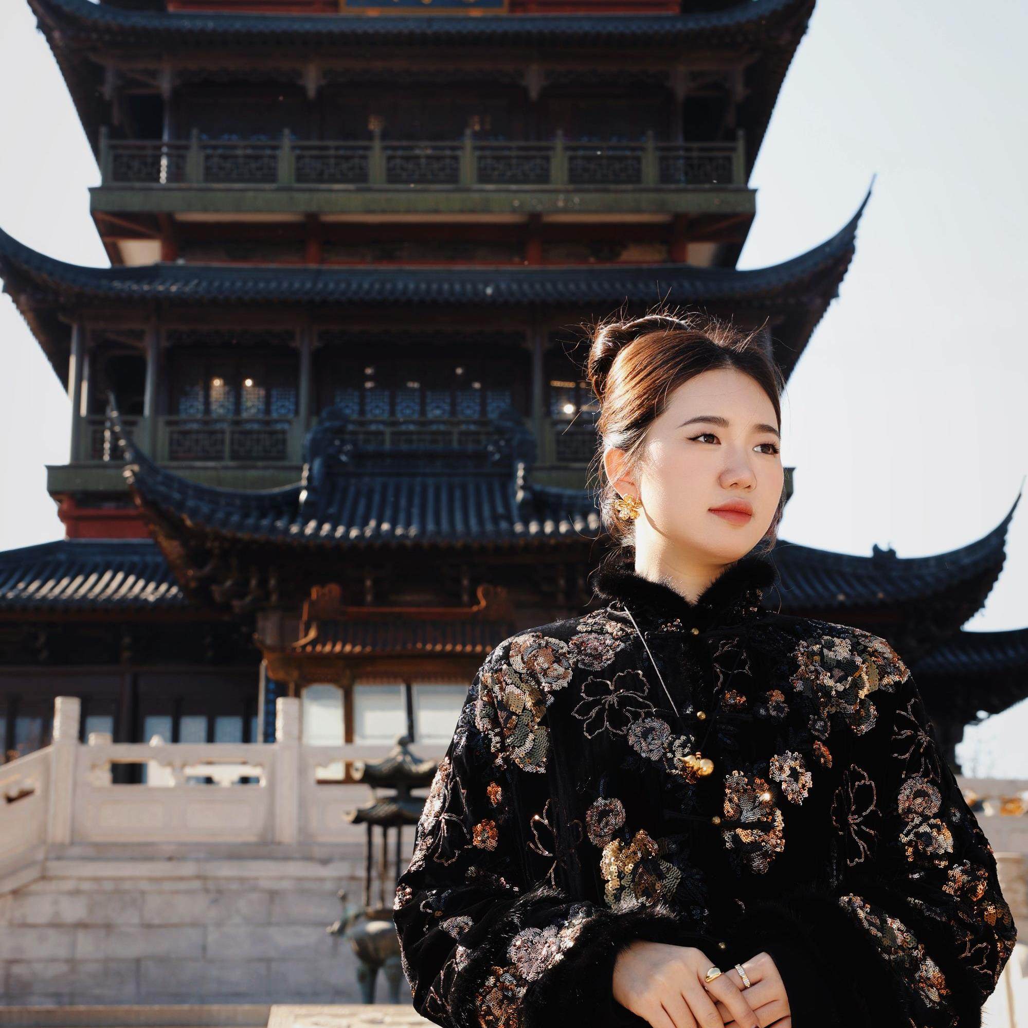 【花满林】‘夜空’小立领手工盘扣拼毛条亮片加厚外套246930,女装/女士精品,短外套,淘宝优惠券,粉丝福利购,淘宝优惠卷